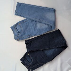 Source Unknown  2 Women's Skinny Blue Jeans